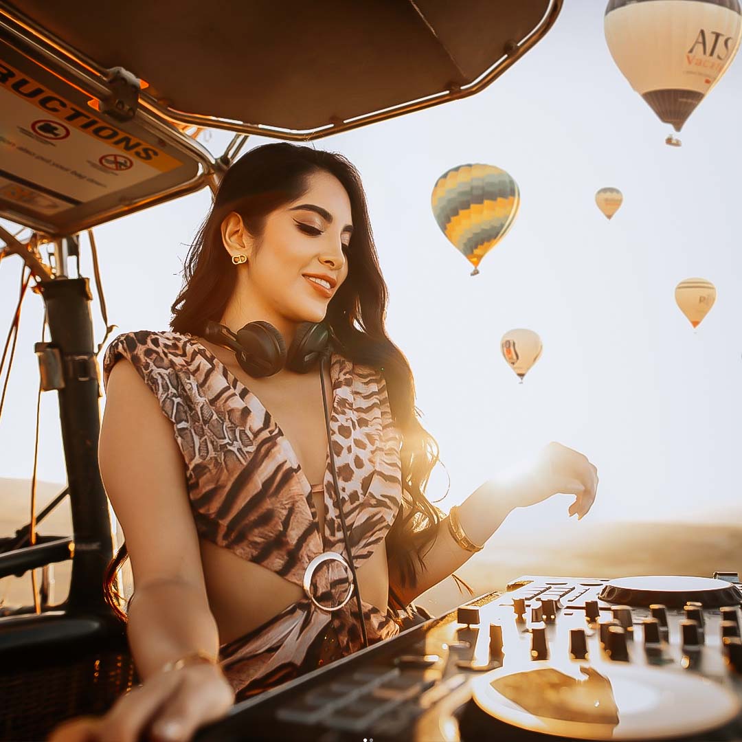 Cover image for DJ La Cacique | Sherlyn Gabriela Serrano