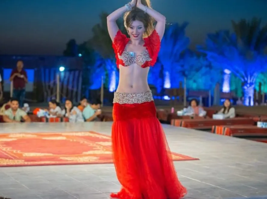 belly dancer dubai