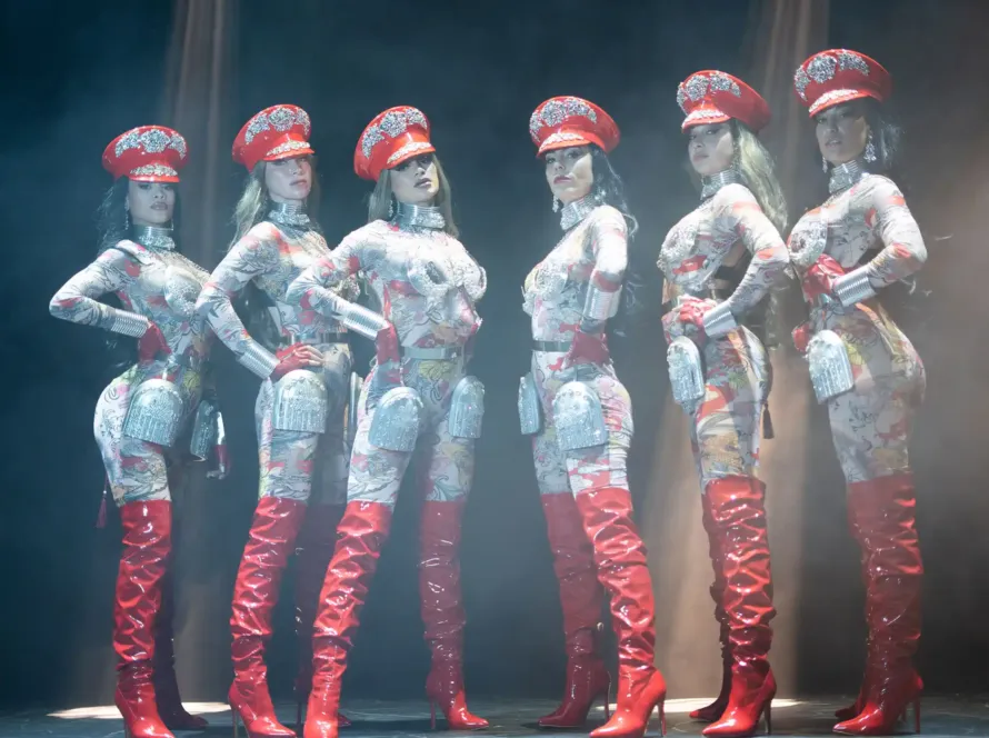 Pop fusion dance style
