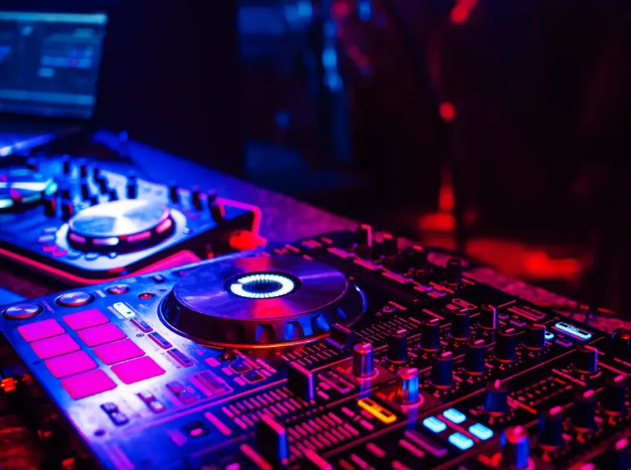 DJ equipment rental