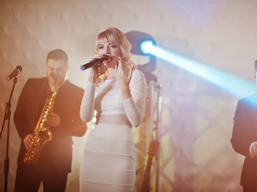 live performance Dubai
