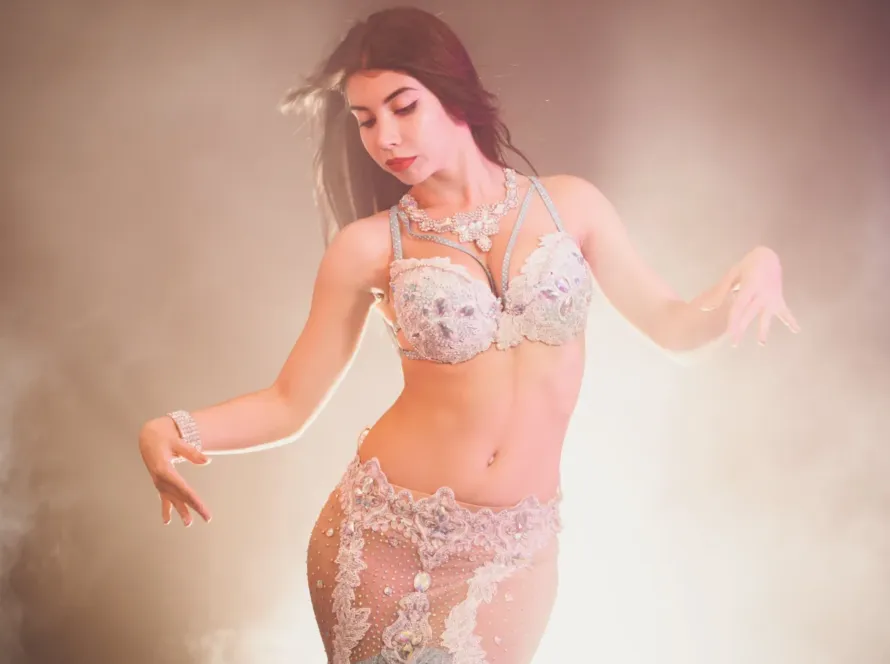 belly dance Dubai