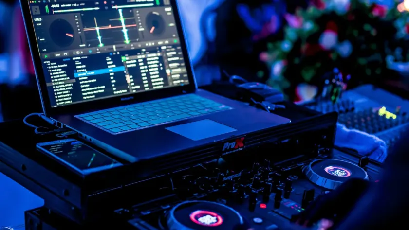 wedding planning music tips