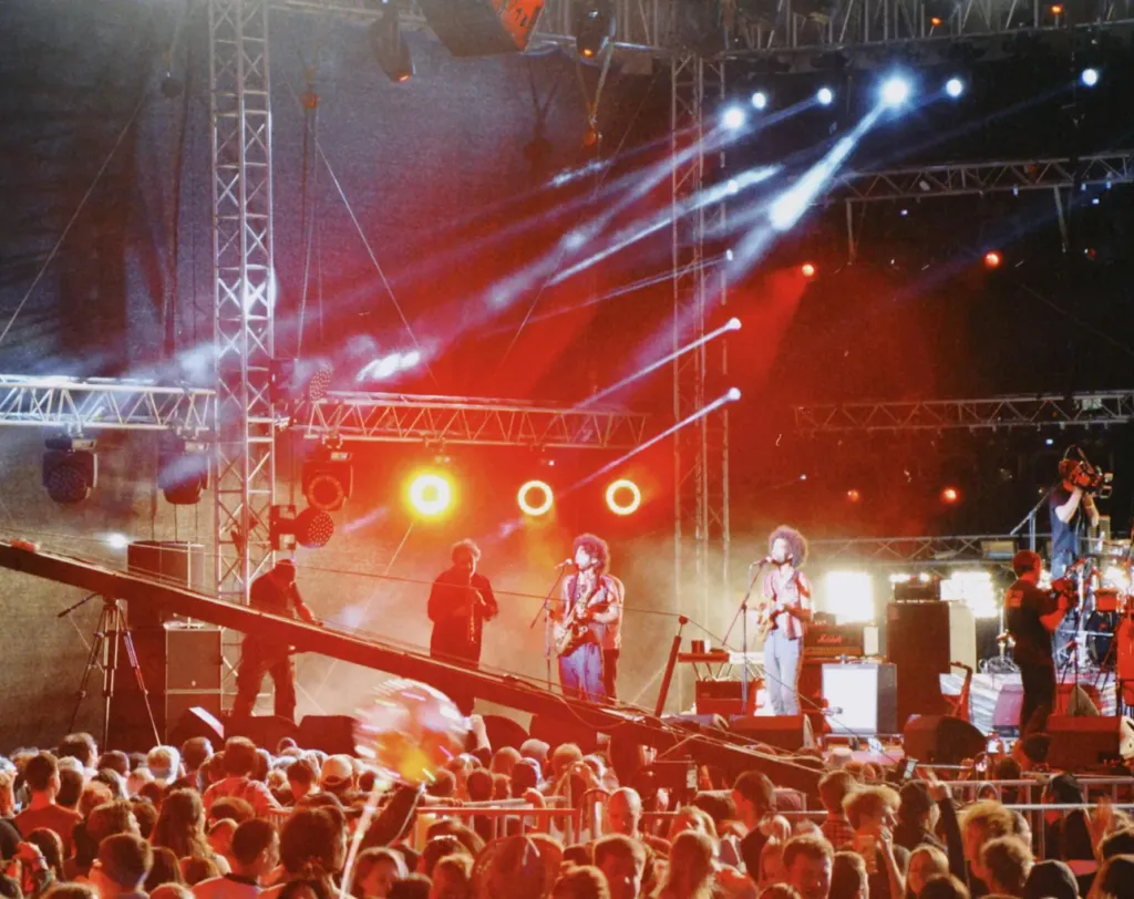 guest engagement music