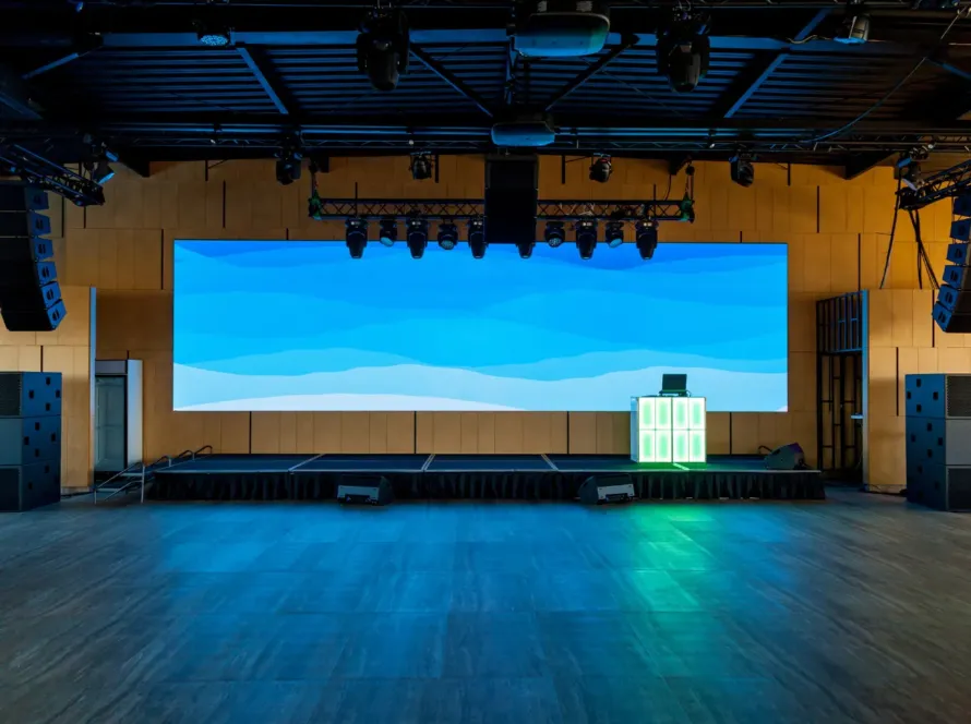 , themed gala dinner Dubai