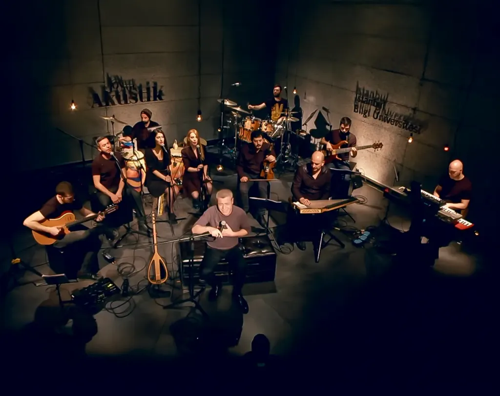 Can Atac - Pianist In Dubai - Mystic Family 2