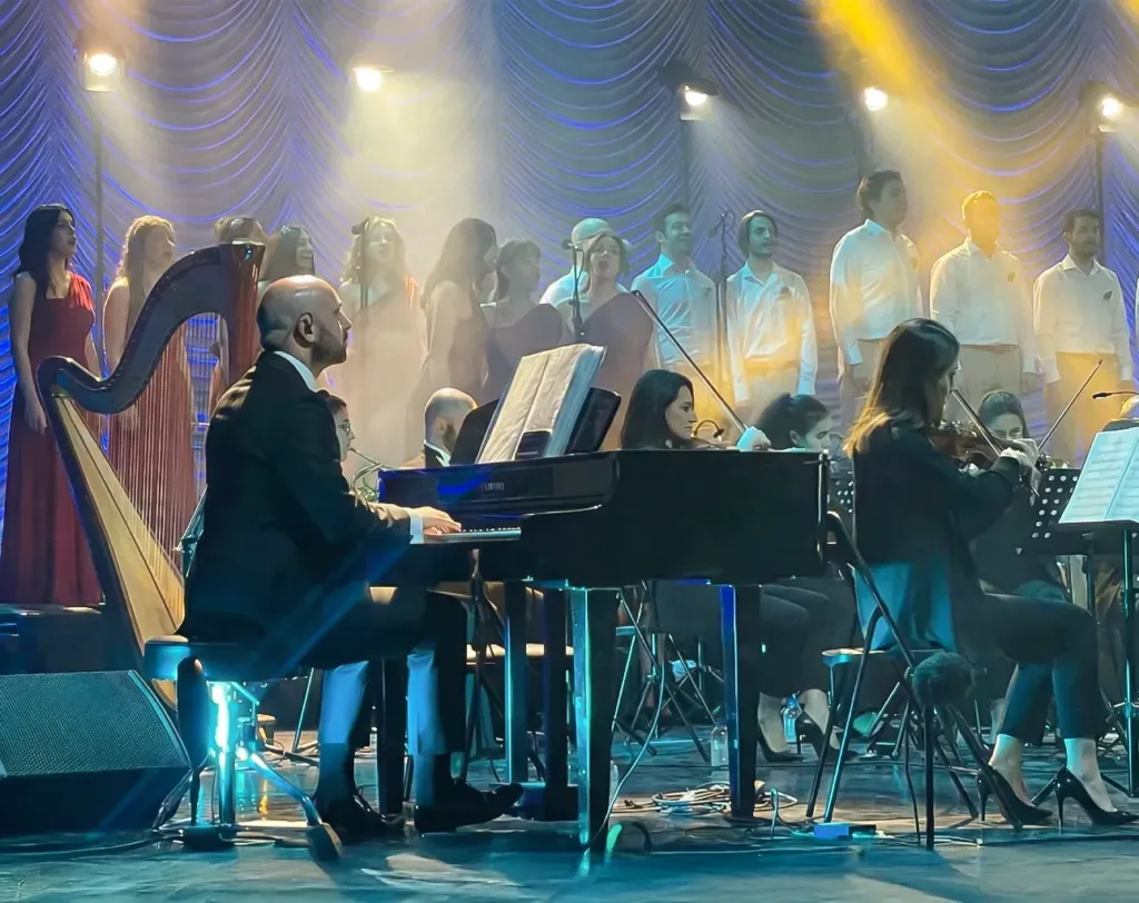 Can Atac - Pianist In Dubai - Mystic Family 5