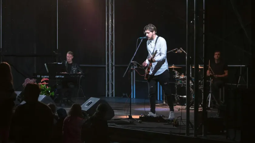 event band booking guide