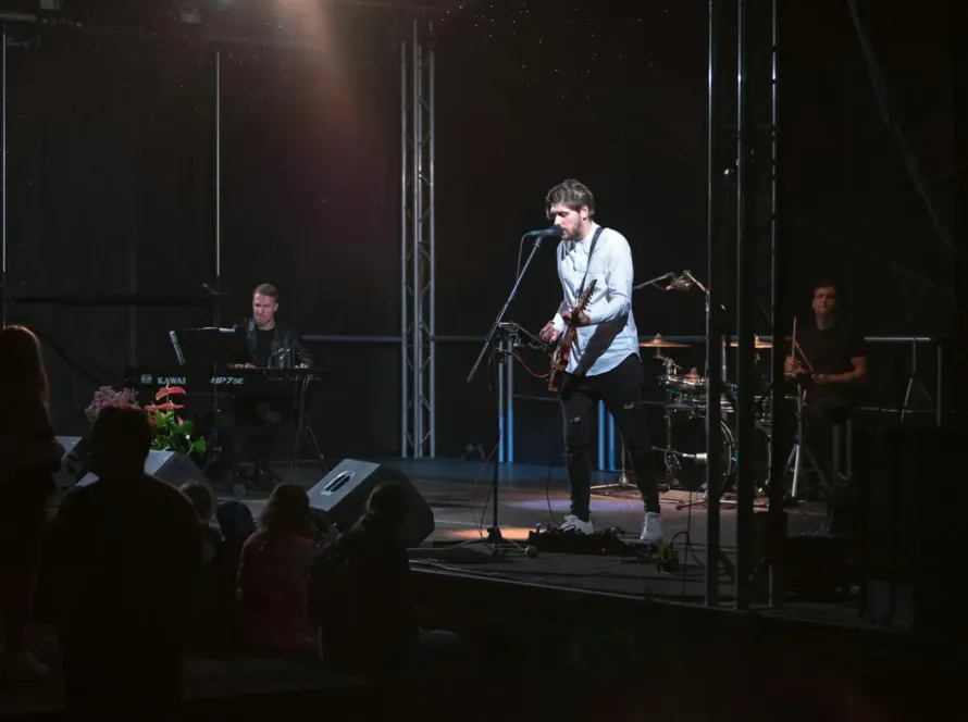 event band booking guide