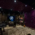 DJ Studio Rental: What Equipment Should Be Included