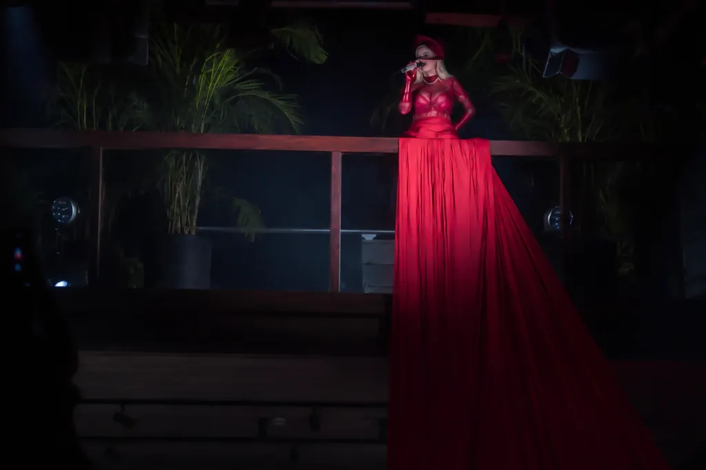 private audience performance